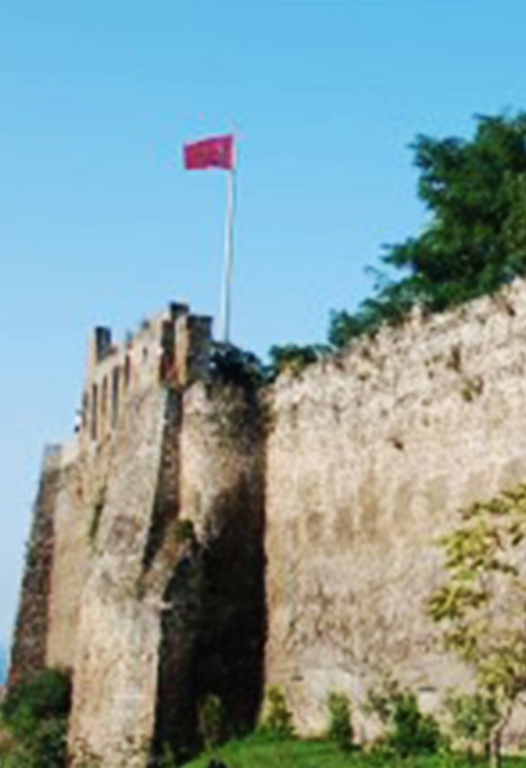 Walls-of-Trabzon-ppal-Origenes-de-Europa