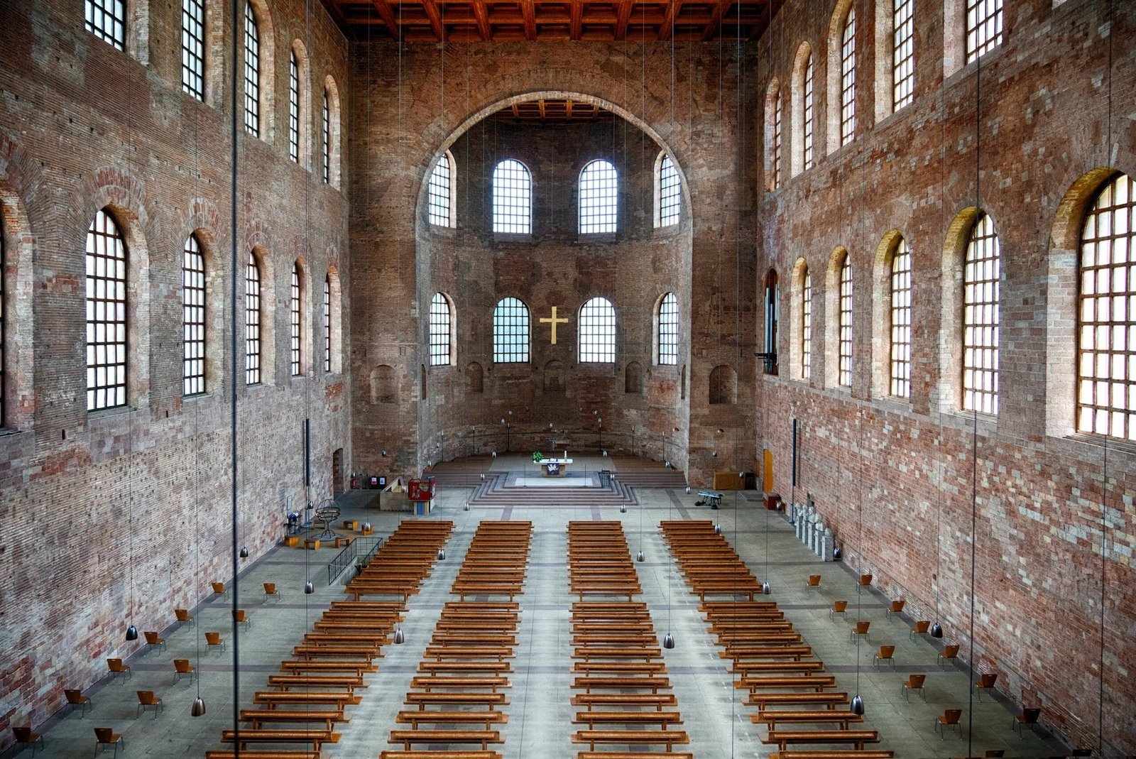 BASÍLICA (TREVERIS, ALEMANIA) | Imagen obtenida de: https://trier.ekir.de/inhalt/konstantin-basilika-kirche-zum-erloeser/
