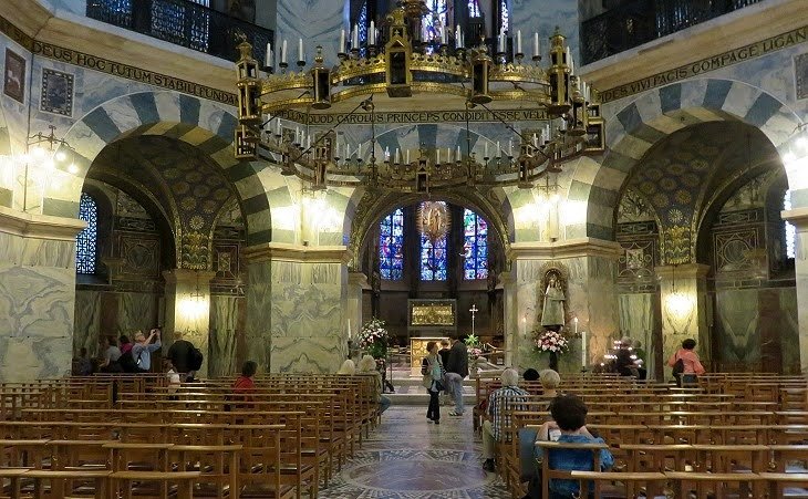 CAPILLA PALATINA (AQUISGRÁN, ALEMANIA) | Imagen obtenida de: https://www.romeartlover.it/Aachen.html