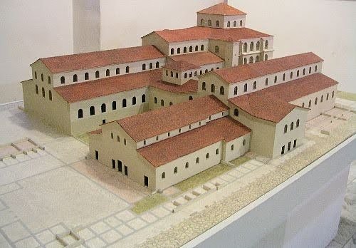 DOBLE IGLESIA (TRÉVERIS, ALEMANIA) | Imagen obtenida de: http://www.schnitzler-aachen.de/Modellbau/Trier_MAD/MAD1.htm