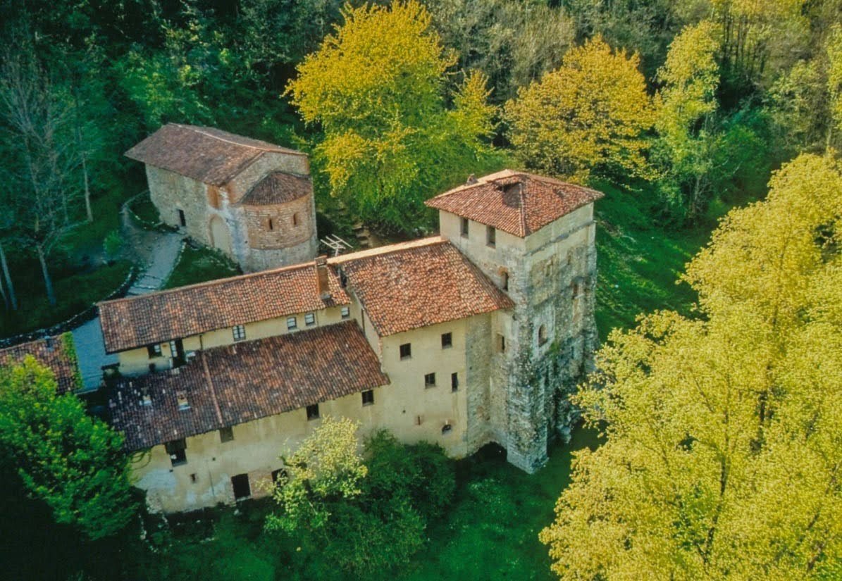 MONASTERIO DE TORBA (LOMBARDIA, ITALIA) | Imagen extraída de Longobardi in Italia