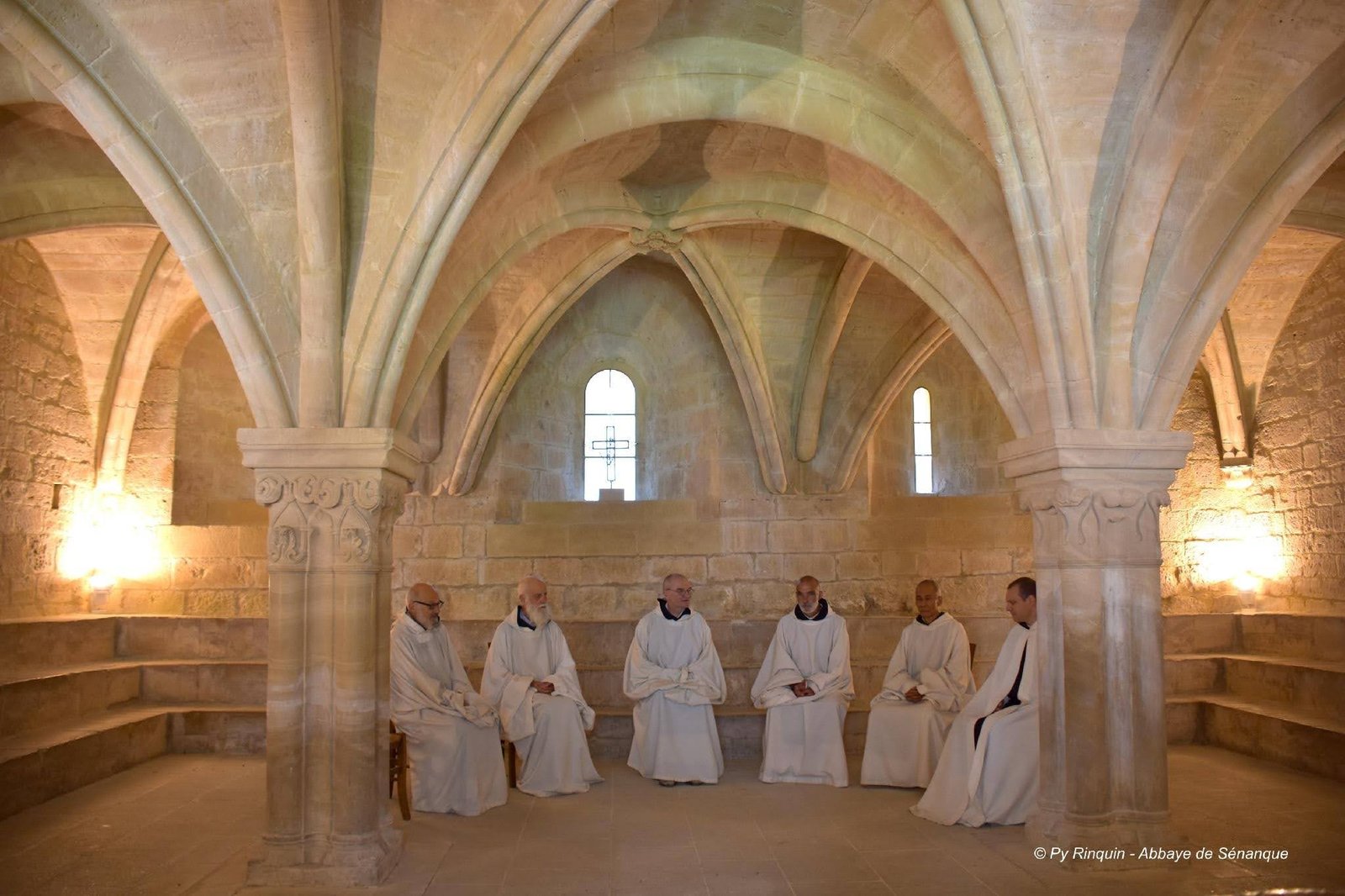 ABADÍA DE NUESTRA SEÑORA DE SÉNANQUE (GORDES, FRANCIA) | © Py Rinquin - Abbayé de Sénanque
