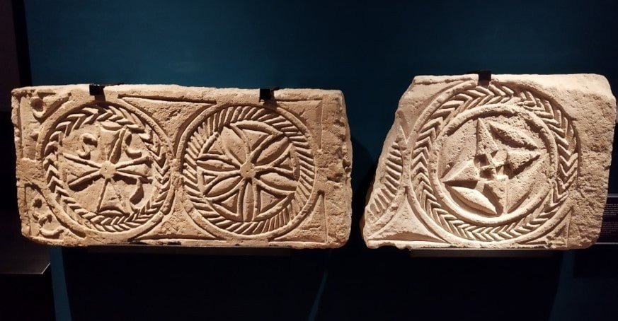 NECRÓPOLIS TARDOANTIGUA DEL TOSSAL DE LES BASSES / CERRO DE LAS BALSAS (ALICANTE, ALICANTE) | Imagen obtenida de: https://origenesdeeuropa.eu/patrimonio/espana/museo-arqueologico-provincial-marq/ © FOT. ANTONIO M. POVEDA NAVARRO