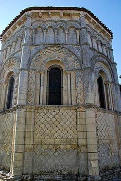 NOTRE DAME DE RIOUX (FRANCIA)