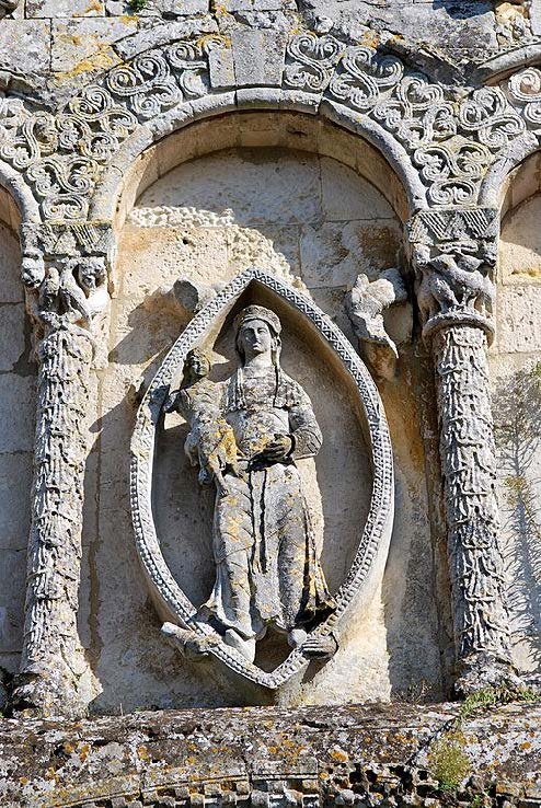 NOTRE DAME DE RIOUX (FRANCIA)
