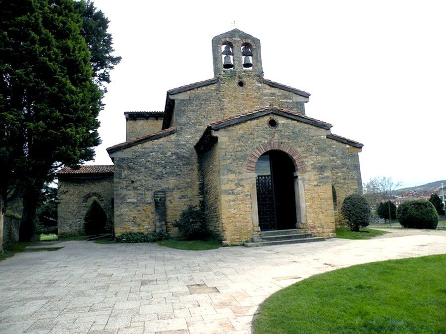San Julián de los Prados - galleria 1